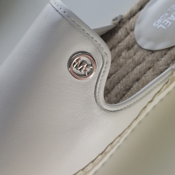 MICHAEL KORS WOMEN EMILIA SLIDE LEATHER white - Picture 4 of 9